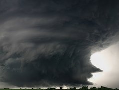 Tornado, Czarne, Chmury