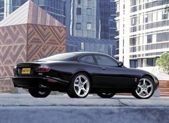 Jaguar XKR, Coupe