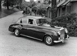 Bentley S1