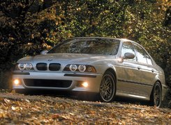 BMW Seria M, BMW 5, E39