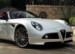 Alfa Romeo 8C, Spider, Limited Edition by Touring