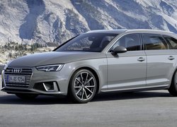 Audi A4 Avant S, 2018
