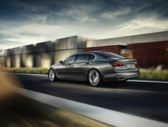 BMW seria 7 G12 750Li xDrive Design Pure Excellence