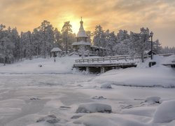 Zima, Cerkiew, Rzeka, Most, Drzewa, Wyspa Wałaam, Karelia, Rosja