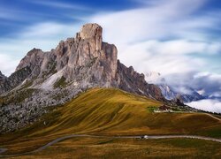 Góry, Dolomity, Droga, Skały, Schronisko, Przełęcz, Passo Giau, Włochy