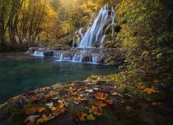 Wodospad, Kaskada, Cascades de tufs, Baume Les Messieurs, Departament Jura, Francja