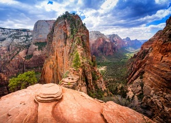 Formacja skalna Angels Landing w Parku Narodowym Zion w Utah