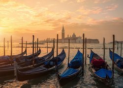 Włochy, Wenecja, Kanał, Łódki, Gondole, Wschód słońca, Kościół San Giorgio