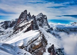 Górski szczyt Seceda w Dolomitach