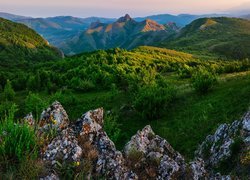 Góry Krymskie i zielona roślinność