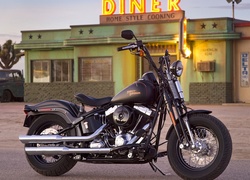 Czarny, Harley-Davidson FLSTSB Softail Cross Bones
