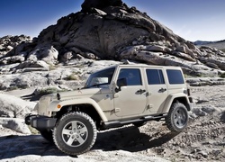 Jeep wrangler skały
