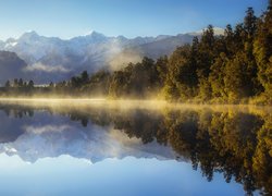 Góry, Alpy Południowe, Góra Cooka, Drzewa, Jezioro Matheson, Wyspa Południowa, Nowa Zelandia, Park Narodowy Góry Cooka