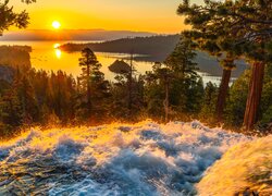 Stany Zjednoczone, Kalifornia, Jezioro, Tahoe Lake, Lato, Wschód słońca, Drzewa, Wodospad, Lower Eagle Falls