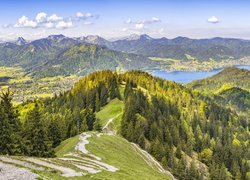 Jezioro Tegernsee i Góry Alpy w Bawarii