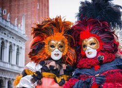 Kobiety w maskach podczas karnawału w Wenecji