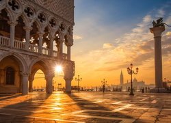 Kolumna św Marka i Pałac Dożów w Wenecji