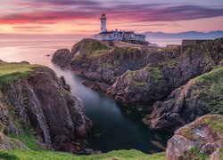 Morze, Latarnia morska, Fanad Head Lighthouse, Skały, Zachód słońca, Portsalon, Hrabstwo Donegal, Irlandia