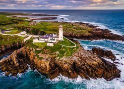 Morze, Latarnia morska, Fanad Head Lighthouse, Skały, Chmury, Portsalon, Irlandia