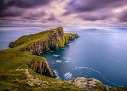 Morze Szkockie, Wybrzeże, Klif, Skały, Wyspa Skye, Latarnia morska, Neist Point Lighthouse, Półwysep Duirinish, Szkocja