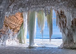 Zima, Jaskinia lodowa, Sople, Grand Island Ice Caves, Michigan, Stany Zjednoczone