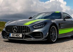 Mercedes-AMG GT R Pro, Zielony, Pas