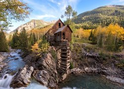 Jesień, Młyn Crystal Mill, Rzeka Crystal River, Skały, Drzewa, Kolorado, Stany Zjednoczone
