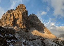 Najwyższe szczyty pasma górskiego Tre Cime di Laverdo we włoskich Dolomitach