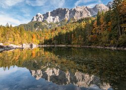 Góry, Jezioro Eibsee, Drzewa, Odbicie, Bawaria, Niemcy