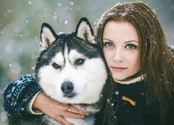 Kobieta, Alaskan Malamute, Śnieg