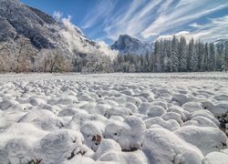 Zima, Park Narodowy Yosemite, Stan Kalifornia, Stany Zjednoczone, Góry