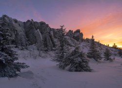 Zima, Skały, Drzewa, Zachód słońca, Park Narodowy Ziuratkul, Obwód czelabiński, Rosja