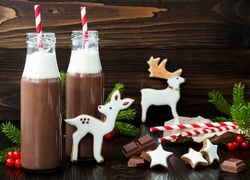 Pierniki świąteczne i kakao w butelkach