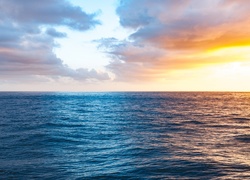 Morze, Wschód słońca