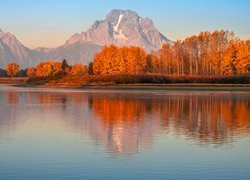 Jesień, Park Narodowy Grand Teton, Rzeka, Snake River, Góry, Teton Range, Drzewa, Jesień, Stan Wyoming, Stany Zjednoczone