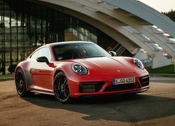 Czerwone, Porsche 911 Carrera 4 GTS, Przód