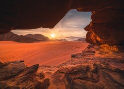 Jordania, Pustynia, Wadi Rum, Skały, Przebijające światło
