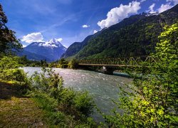 Rzeka Reuss w Szwajcarii