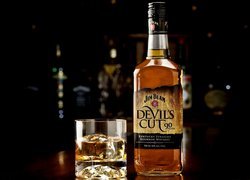 Butelka, Whisky, Jim Beam Bourbon Devils Cut 90, Szklanka
