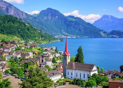 Weggis nad jeziorem Czterech Kantonów w Szwajcarii