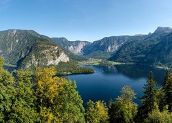 Drzewa, Góry, Alpy, Jezioro Hallstattersee, Hallstatt, Wieś, Gmina Obertraun, Austria