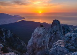Góry Krymskie, Szczyty Aj-Petri, Zachód słońca, Morze, Krym