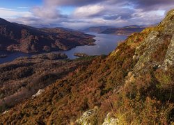 Góry, Jezioro, Loch Katrine, Roślinność, Jesień, Park Narodowy Loch Lomond and the Trossachs, Szkocja