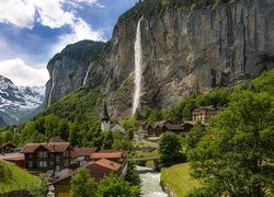Wodospad Staubbach w szwajcarskiej dolinie Lauterbrunnental