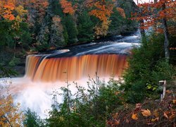 Wodospad Tahquamenon w stanie Michigan