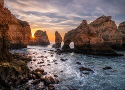 Wybrzeże, Skały, Morze, Wschód słońca, Ponta da Piedade, Region Algarve, Portugalia