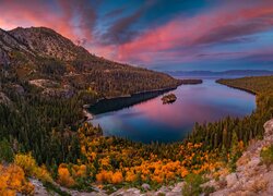 Jezioro, Tahoe Lake, Wyspa Fannette, Góry, Park Emerald Bay, Lasy, Drzewa, Chmury, Kalifornia, Stany Zjednoczone