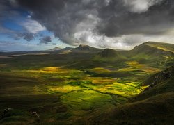 Szkocja, Wyspa Skye, Półwysep Trotternish, Wzgórza, Ciemne, Chmury