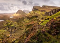 Wzgórze Quiraing na wyspie Skye w Szkocji