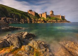 Francja, Bretania, Zatoka Saint Malo, Zamek, Fort la Latte, Castle of the Rock Goyon, Morze, Skały, Chmury